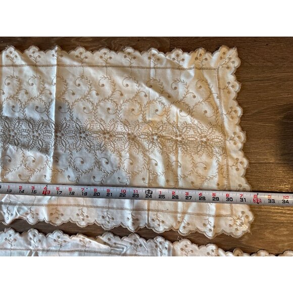 Embroidered dresser/night stand 4 pc set Beige Floral Pattern - Picture 6 of 9